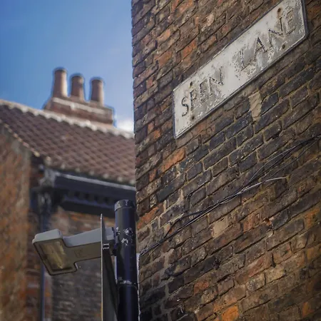 Coach House Loft Villa York Exterior photo